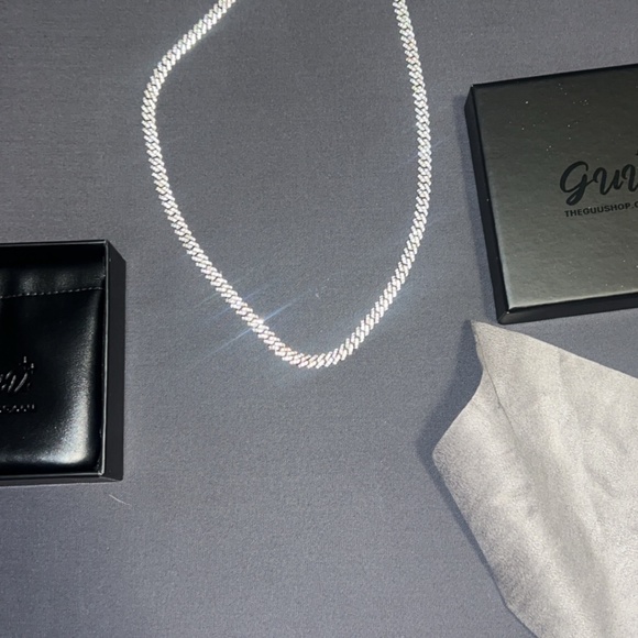 20” 925S & VVS MOISSANITE 6.5MM PRONG mini CUBAN LINK CHAIN - Picture 3 of 6